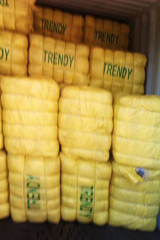 bales loading