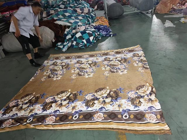 100 Polyester Blankets ready stock for export