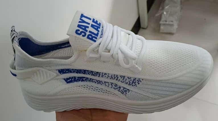 men sports shoes